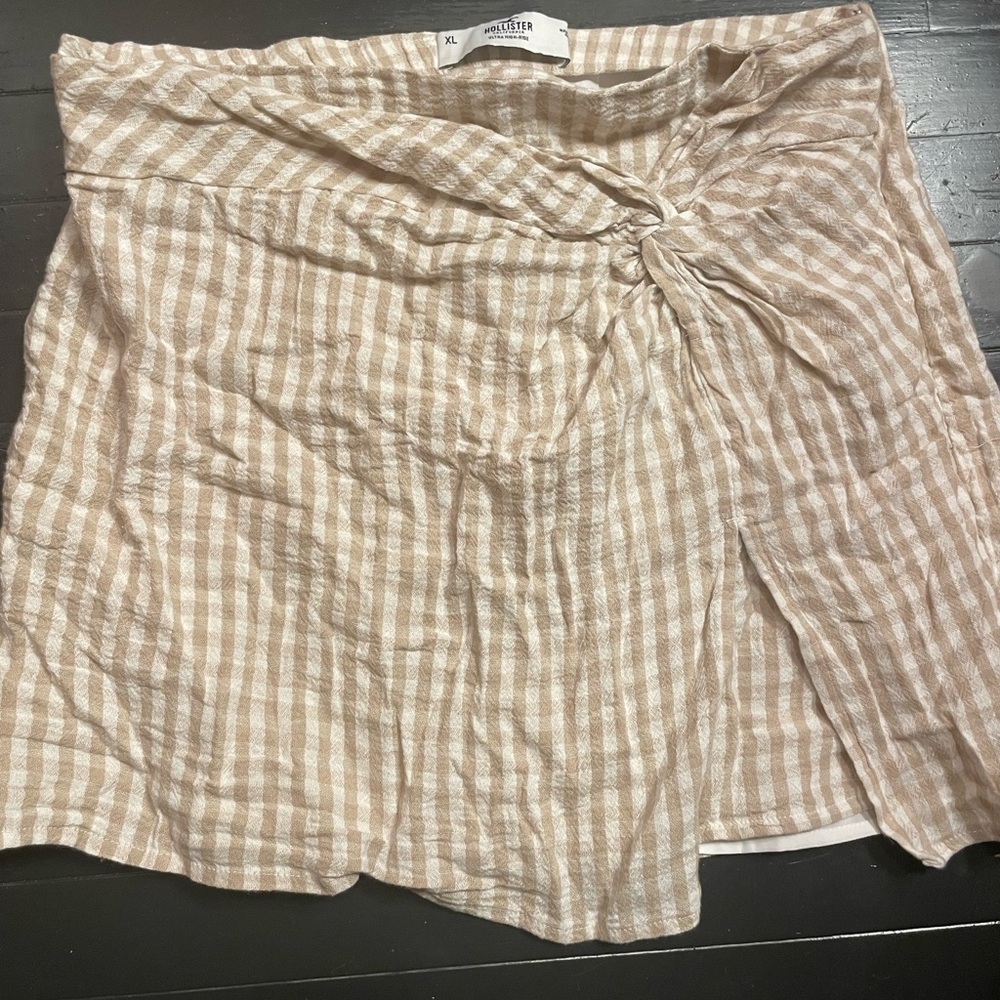 Hollister Tan Checkered Women's Skirt